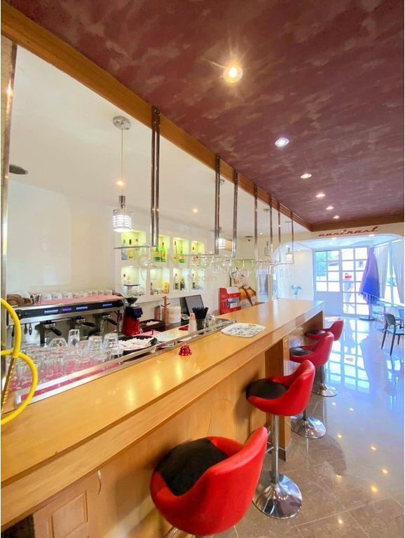 SHITET AMBIENT &amp; BIZNES BAR/KAFE NE FIER - 100000 EURO
