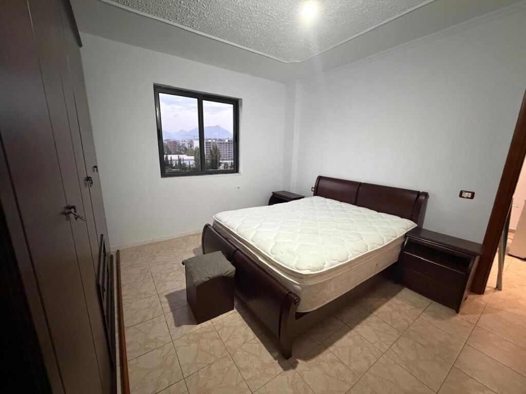 Apartament 2+1 me qera tek Bulevardi i Ri