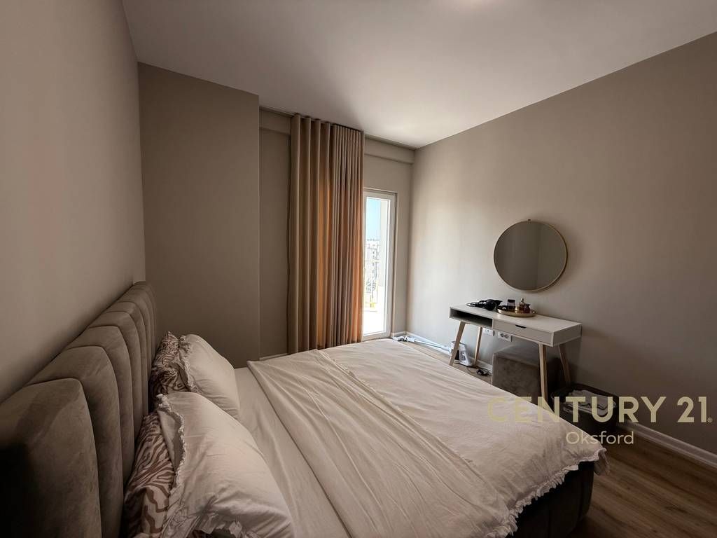 Apartment for rent 1+1 furnished opposite Ring Center, at Zogu I Zi!