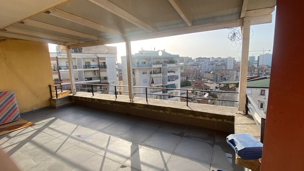 Studio apartment with panoramic veranda in Selvia