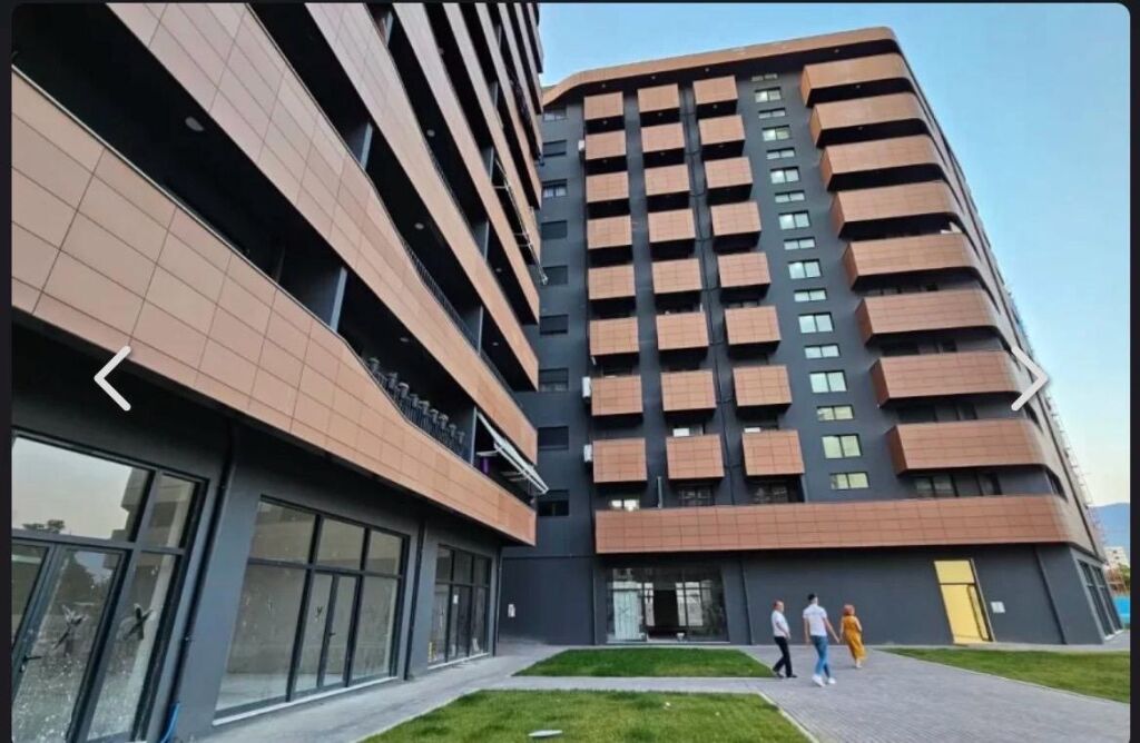 Dy apartamente 1+1 te hipotekuara