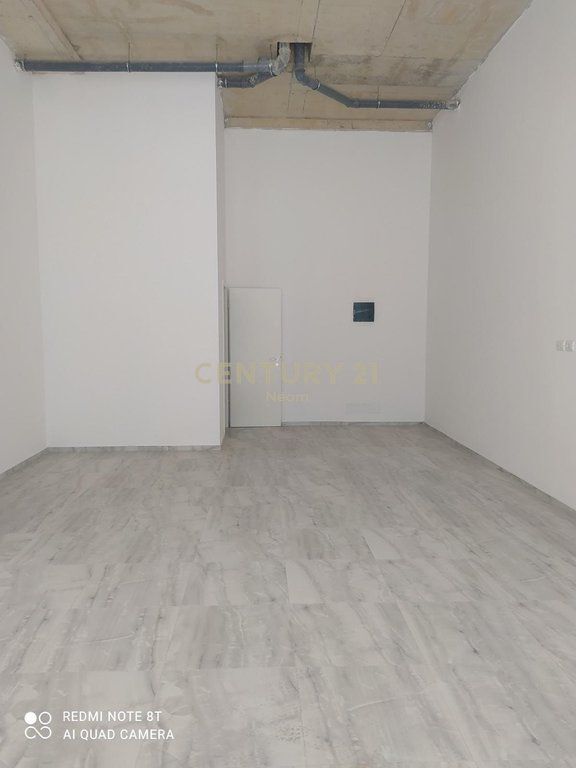 Commercial Space for Rent on Siri Kodra Street - 450 Euro