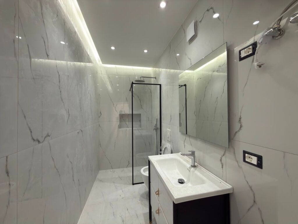 Apartment 1+1 for sale near 21 Dhjetori