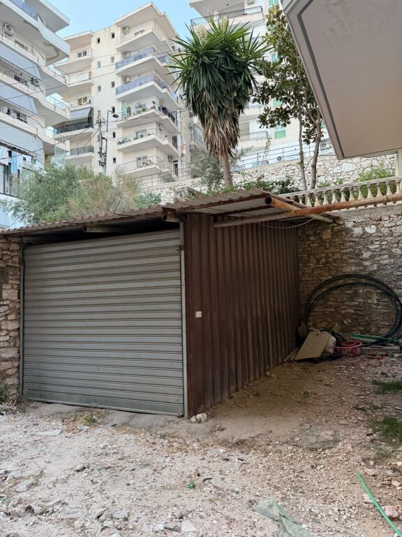 Apartament ne shitje 4+2+1 Sarande