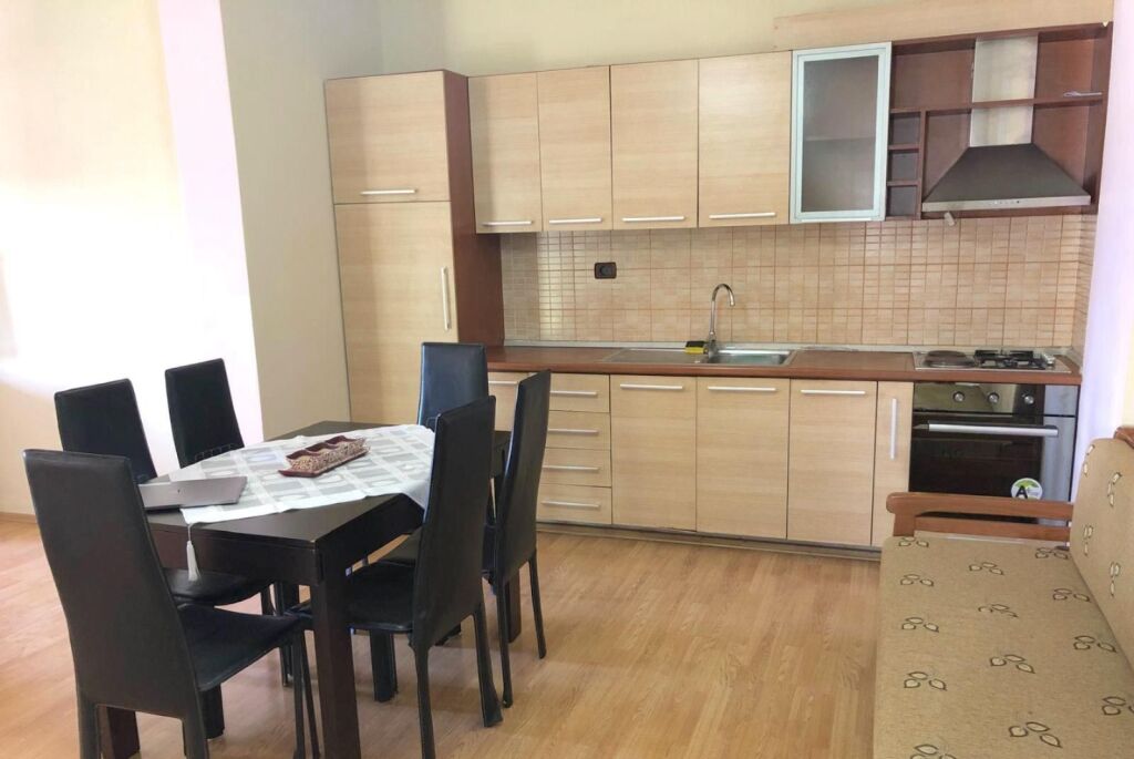 For rent Apartment 2+1, at the end of Jordan Misja street just past the Train Tracks 400 thousand old lek