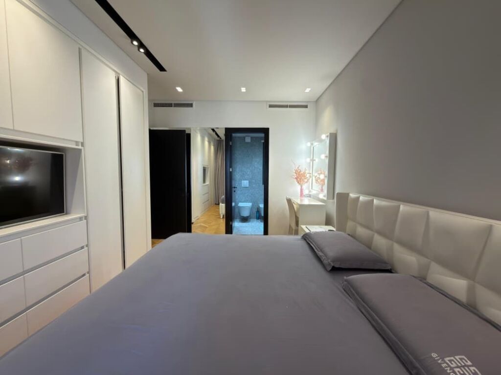 Apartament 2+1 me post parkimi Green City, Astir!
