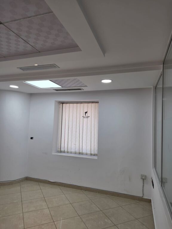 OFFICE FOR RENT 94 M2 CENTER 170,000 LEKE FH-91576