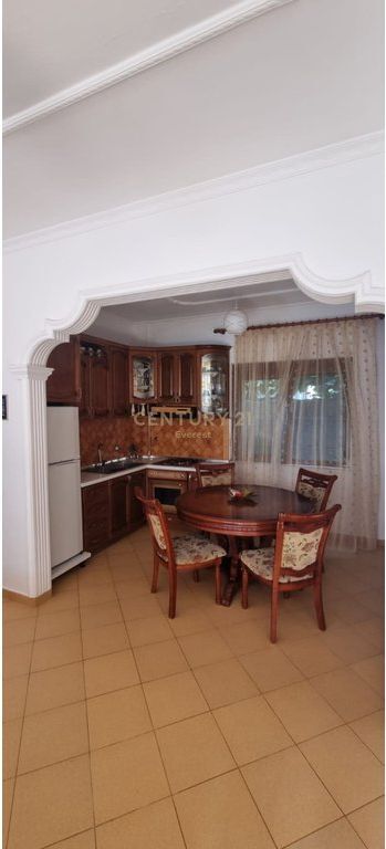 VIA BESA AFFITTASI 2+1 PIANO VILLA