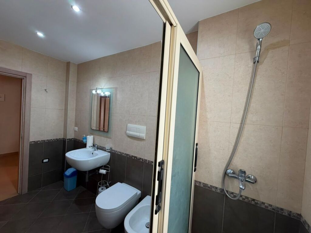 Apartament 2+1 me Qera me Pamje Deti, Tetor - Maj 📍 Lungomare, Vija e Parë, Big Scoop, Vlorë