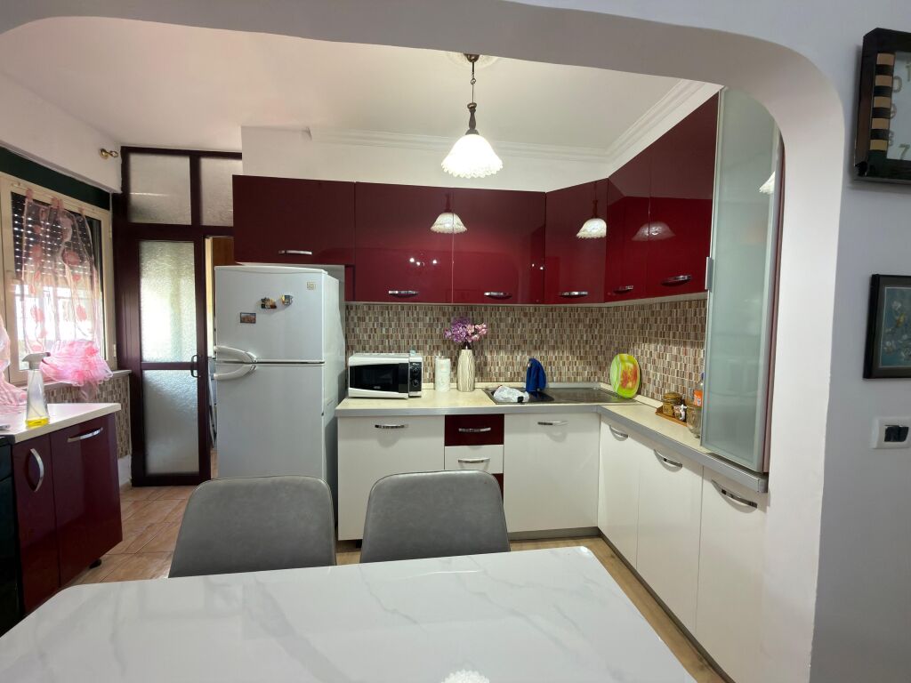 Apartment 2+1 For Rent in Xhamllik