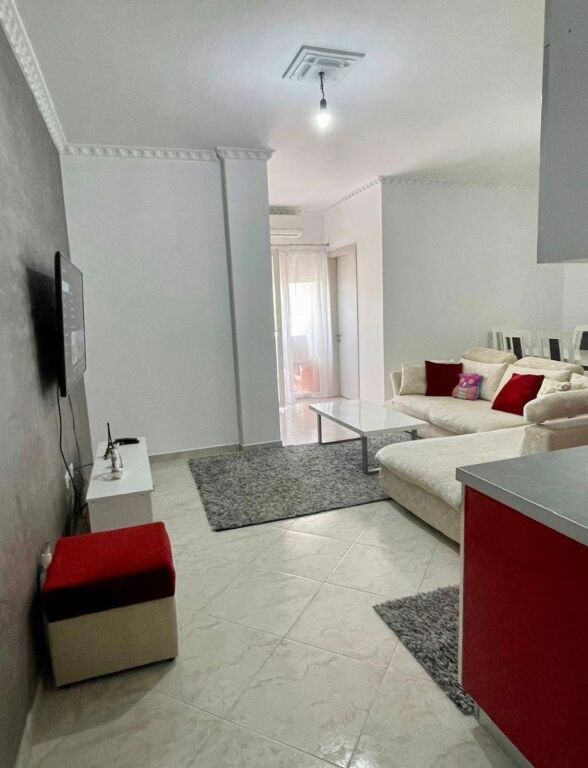 Qera | Apartament 2 + 1 | Rruga Jordan Misja | 650 €/muaj