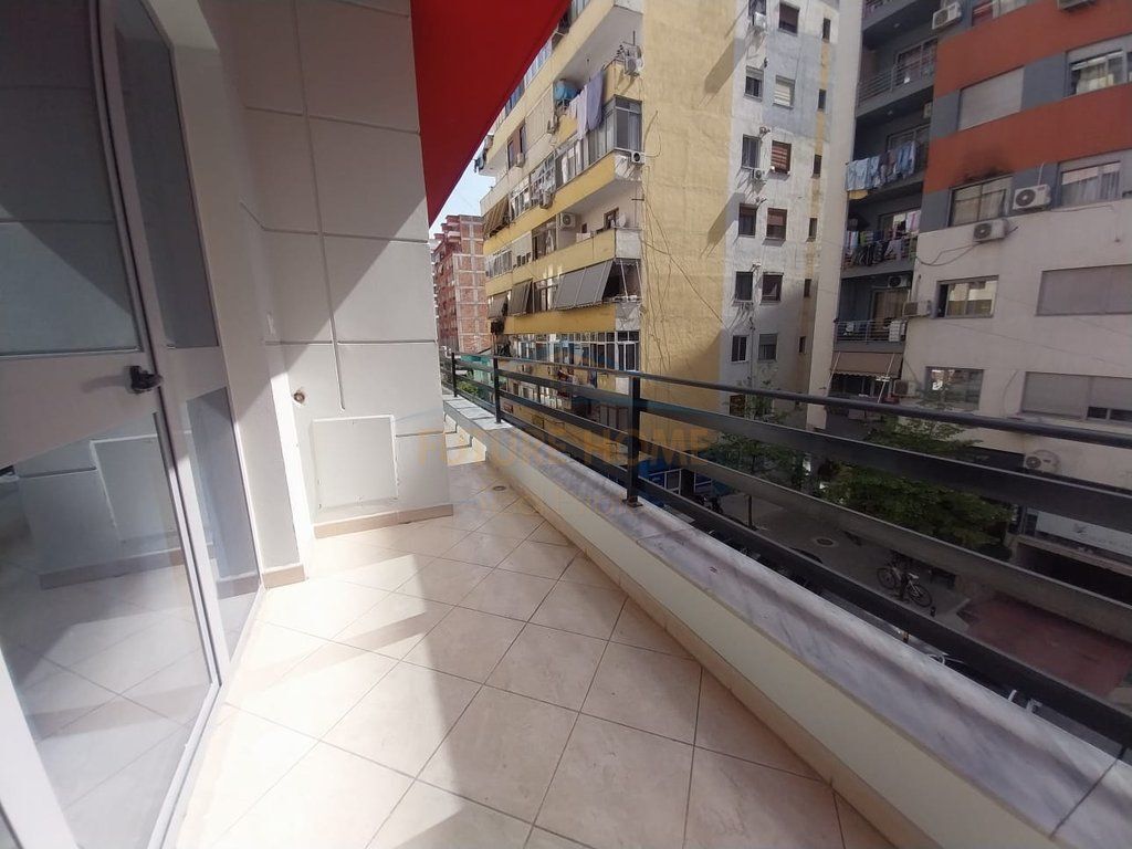 Affitto, Appartamento 2+1+2, Nuovo Anello, Tirana.
