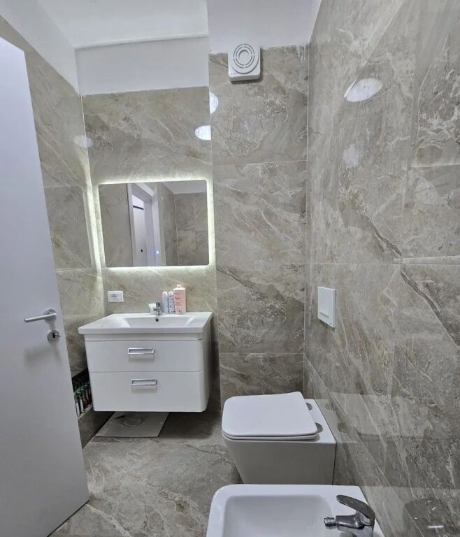 ✨JEPET ME QIRA APARTAMENT 1+1 – PËRBALLË SHKOLLËS “ZOJA E KËSHILLIT TË MIRË”✨