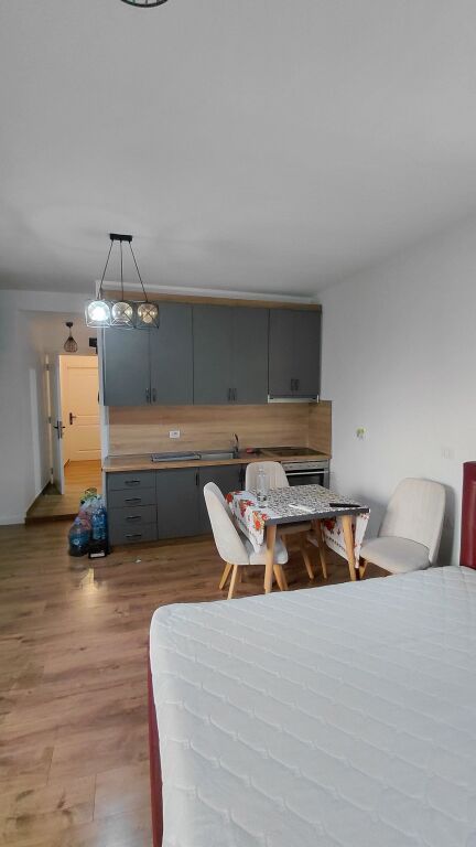 Kodra e diellit jepet me qira apartment
