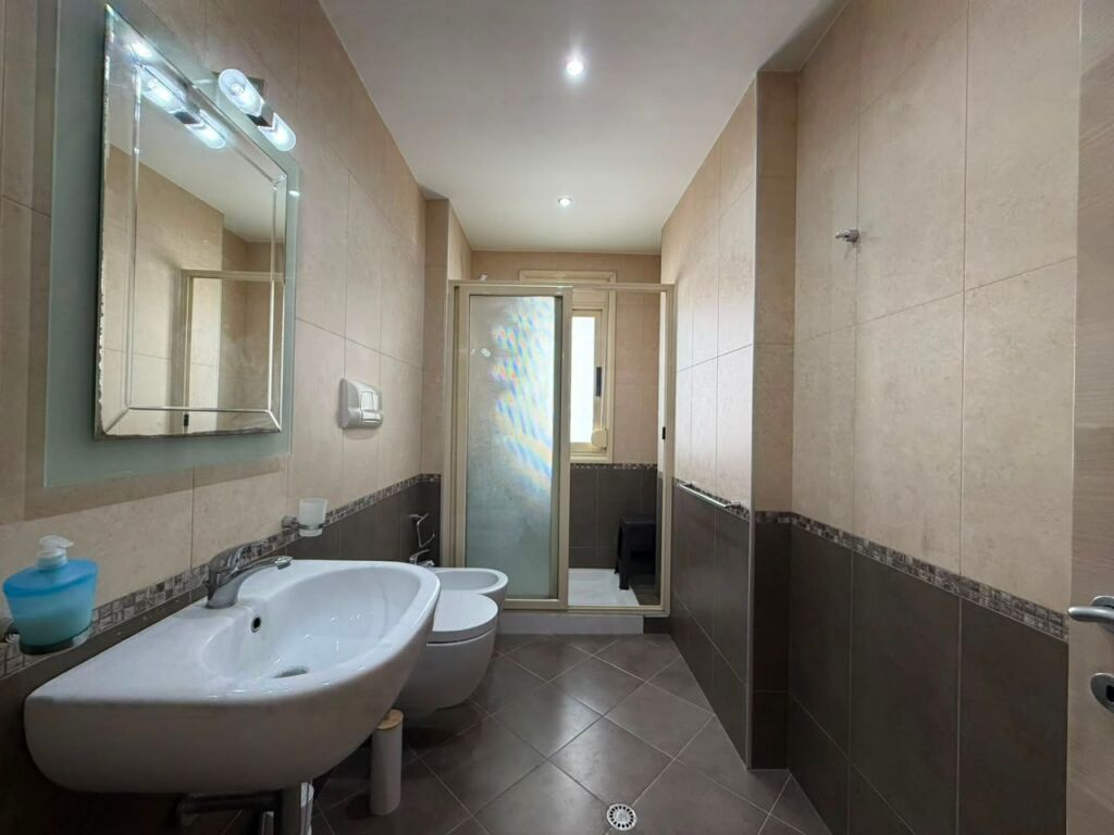 Apartament 2+1 me Qera me Pamje Deti, Tetor - Maj 📍 Lungomare, Vija e Parë, Big Scoop, Vlorë