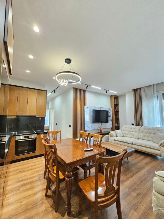 🏡 JEPET ME QIRA APARTAMENT 2+1+ post parkimi  –RRUGA 5 MAJI