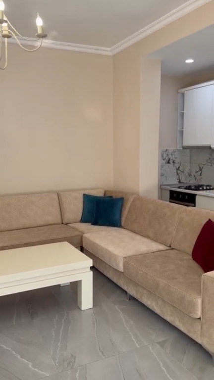 Jepet me qera apartamenti  1+1