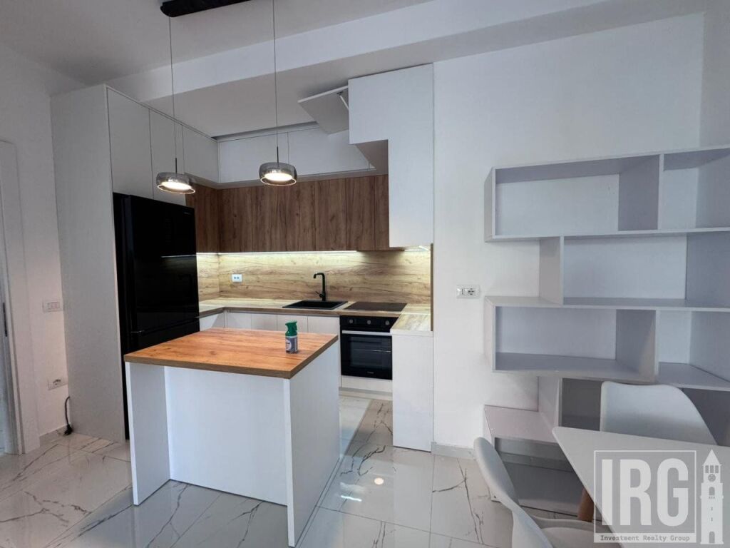 Apartment 2+1+2 for rent near pharmacy 10
