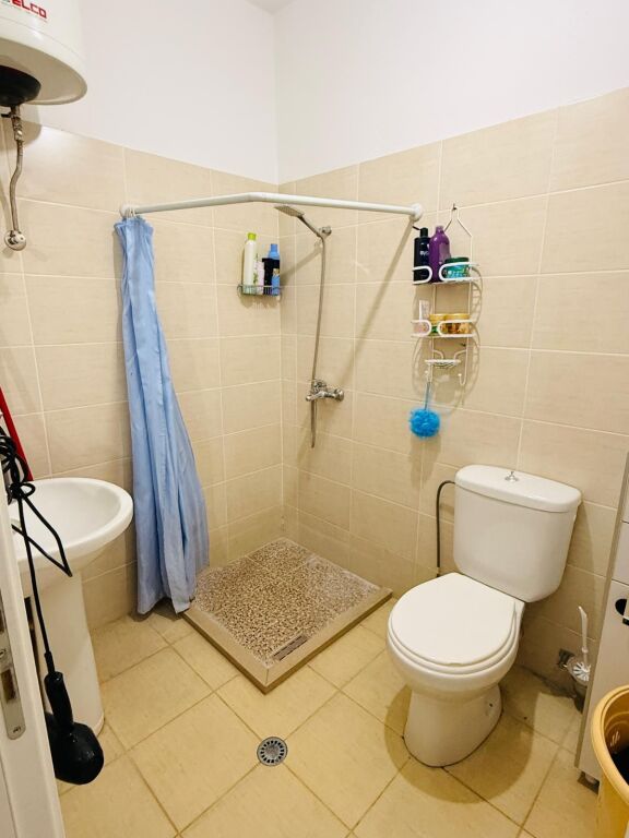 Appartamento 2+1+2 in vendita Palazzi Cabej Yzberisht !