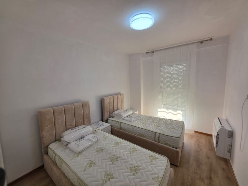 Rent | Apartament 2 + 1 | Rruga 5 Maji | 550 €/month