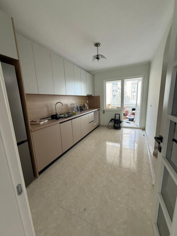 📍Laprak Jepet Apartament 3+1+2 Me Qera Per Zyra
