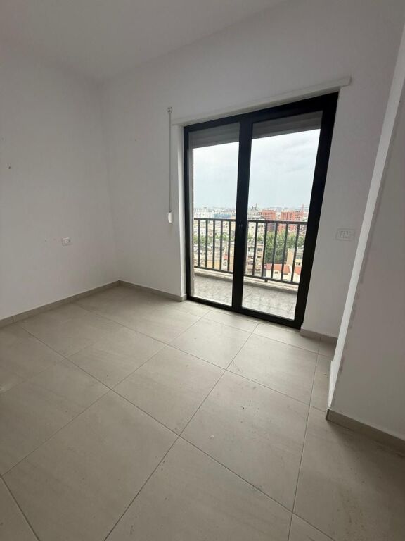 3+1, empty at Selvia for office, 800 thousand lek