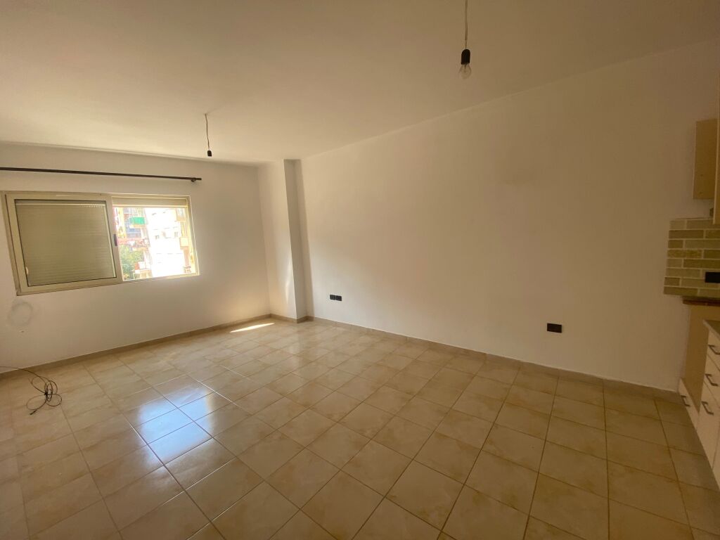 Apartment 2+1+2 for rent empty in Fresk
