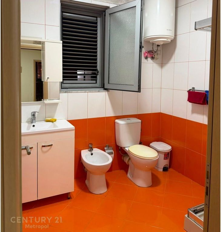 Apartment 3+1+2+Parking for Rent, near 21 Dhjetori