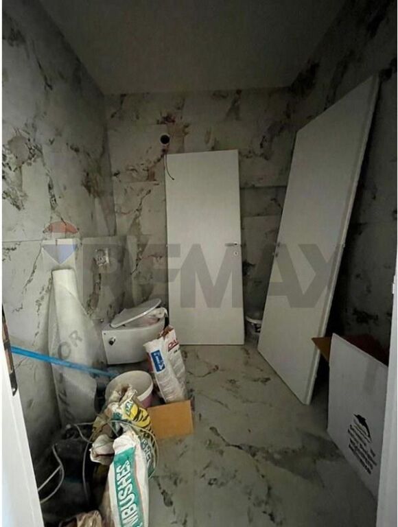 Apartament 2+1 per shitje prane fabrikes se miellit