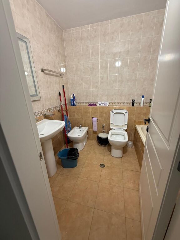 📍Laprak Jepet Apartament 3+1+2 Me Qera Per Zyra