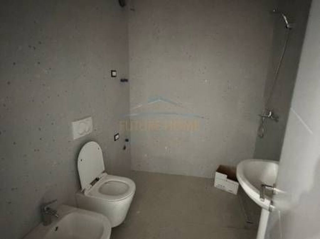 For Rent, Business Premises, Ndregjoni Complex, Tirana