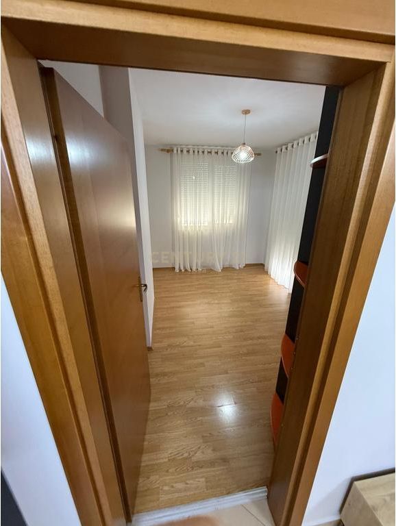 Apartment 2+1 near the entrance of Kodra e Diellit 1 !! 710 € /Month 65,000 Lek /Month