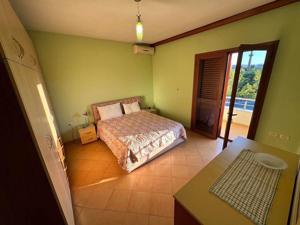 Apartament 3+1 me qera tek Rrethrrotullimi i Shkozes