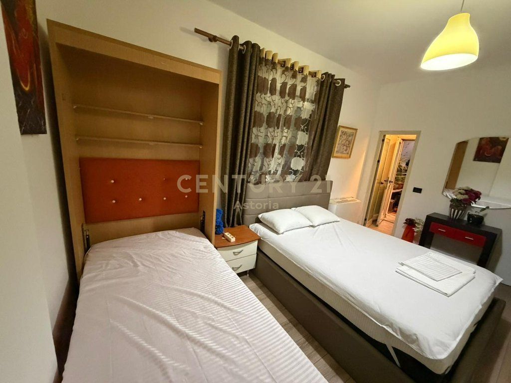 APARTAMENT 2+1 ME QIRA.