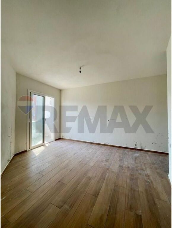Apartament 2+1 per shitje prane fabrikes se miellit