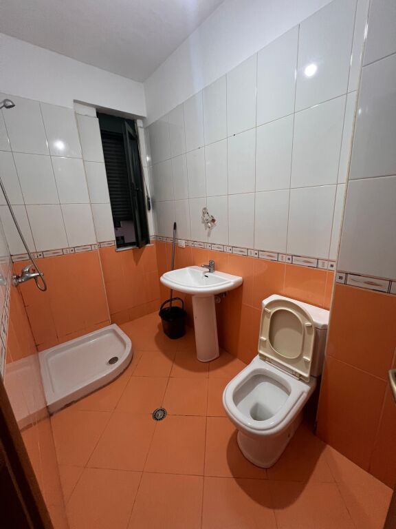 For rent 2+1+2 5 Maji Street 50,000 leke
