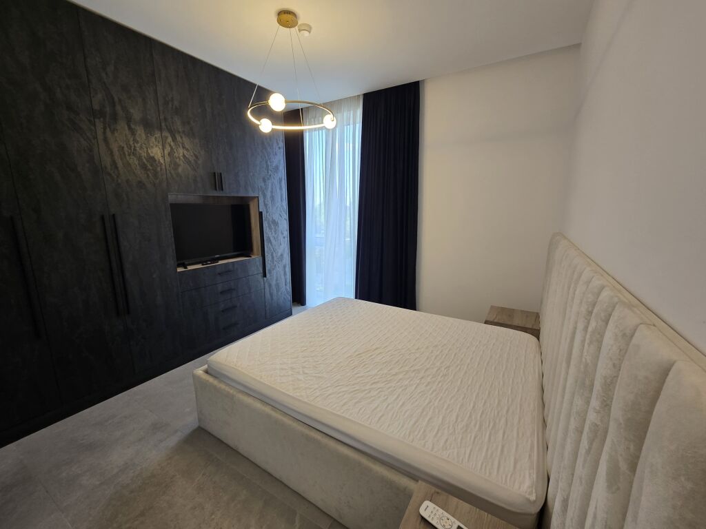 Apartament 2+1+2+Parkim  Me Qira, Liqeni i Thate 1375