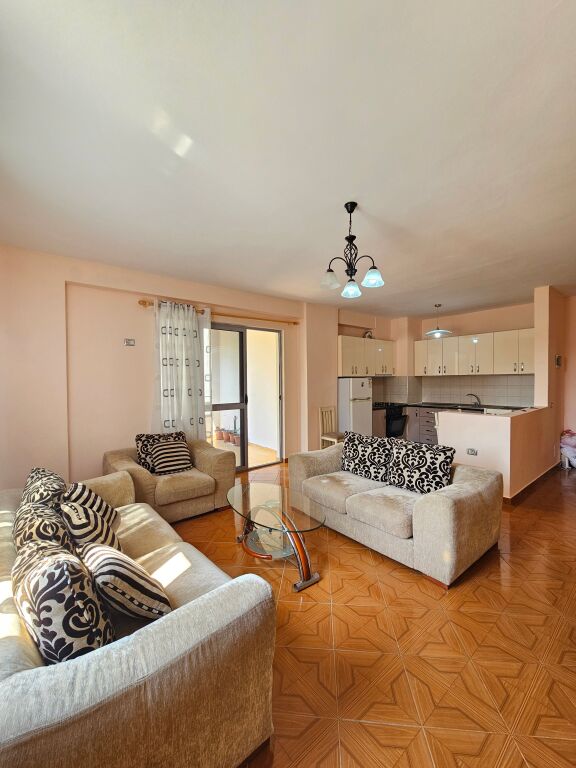 JEPET ME QIRA APARTAMENT 2+1+2 – FRESK 📍 Rruga e Thesarit – pranë shkollës Kati 2 pallat i ri
