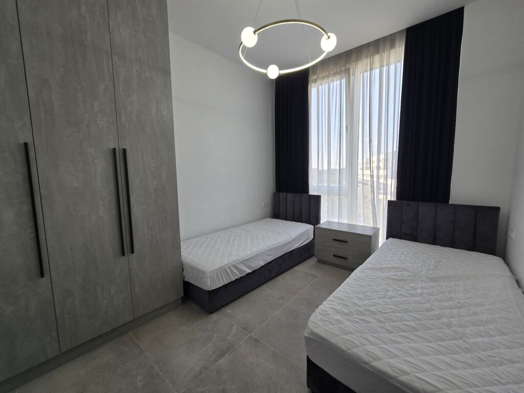 Apartament 2+1+2+Parkim  Me Qira, Liqeni i Thate 1375