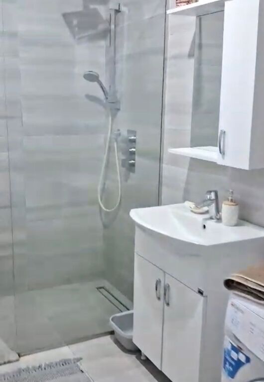 Apartament 2+1 me qira tek Ish Fusha e Aviacionit!