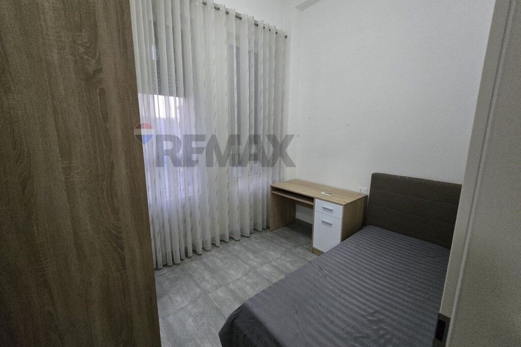 Shitet apartament 2+1 Kompleksi Kontakt