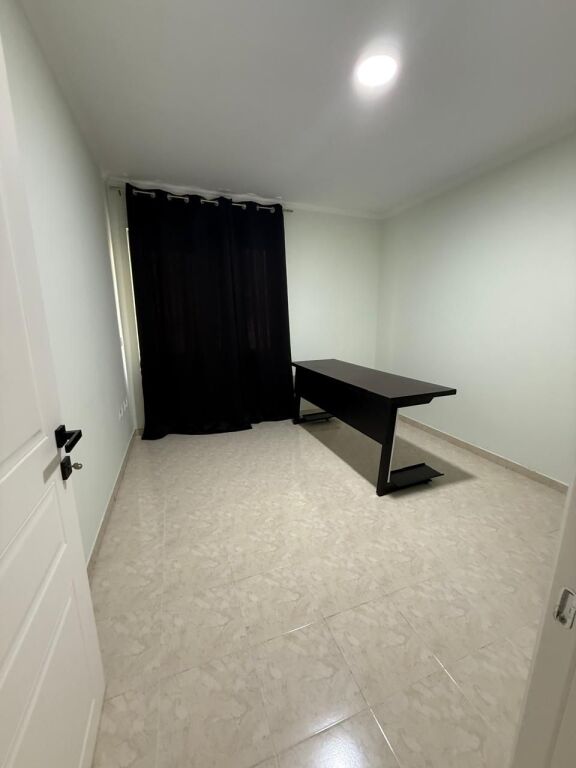 📍Laprak Jepet Apartament 3+1+2 Me Qera Per Zyra