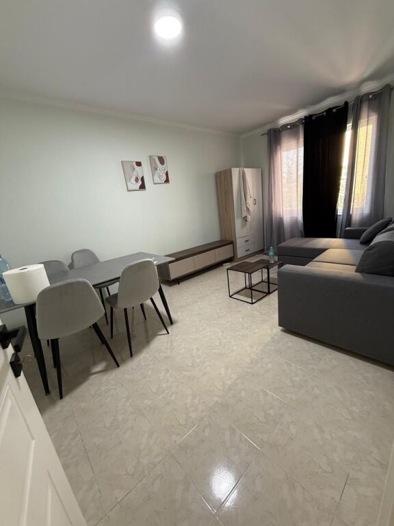 📍Laprak Jepet Apartament 3+1+2 Me Qera Per Zyra