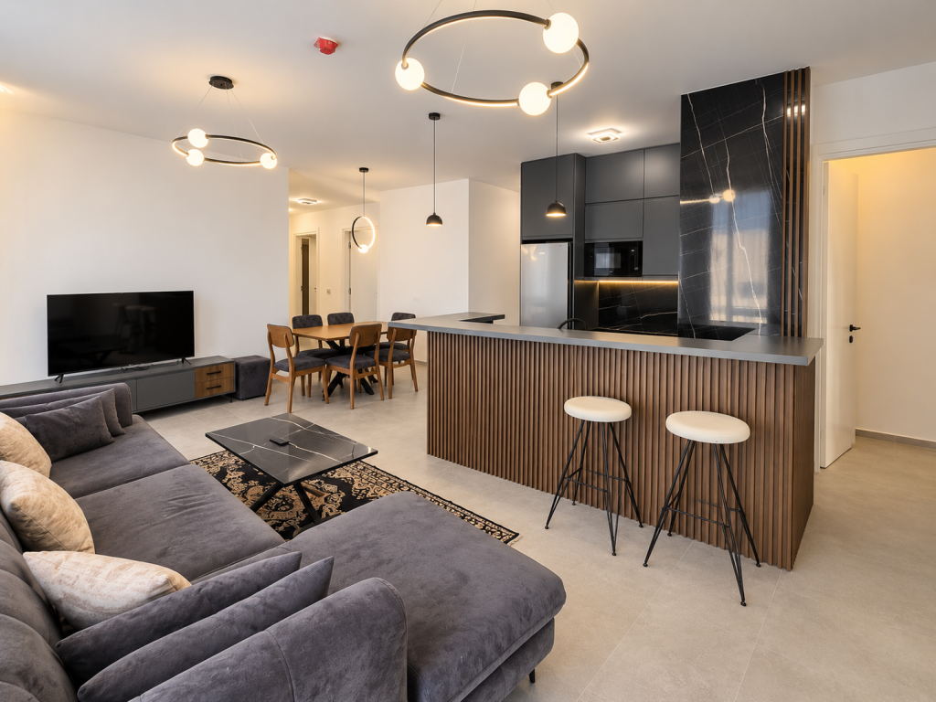 Apartament 2+1+2+Parkim  Me Qira, Liqeni i Thate 1375