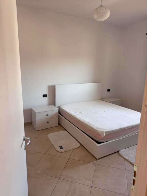 2+1,kat 2 godine private,sauk i ri te hotel baroni