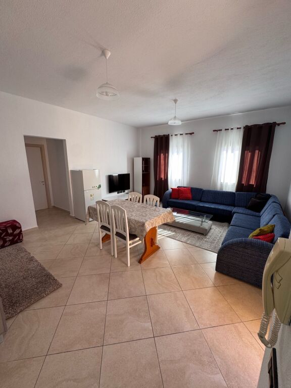 2+1,kat 2 godine private,sauk i ri te hotel baroni