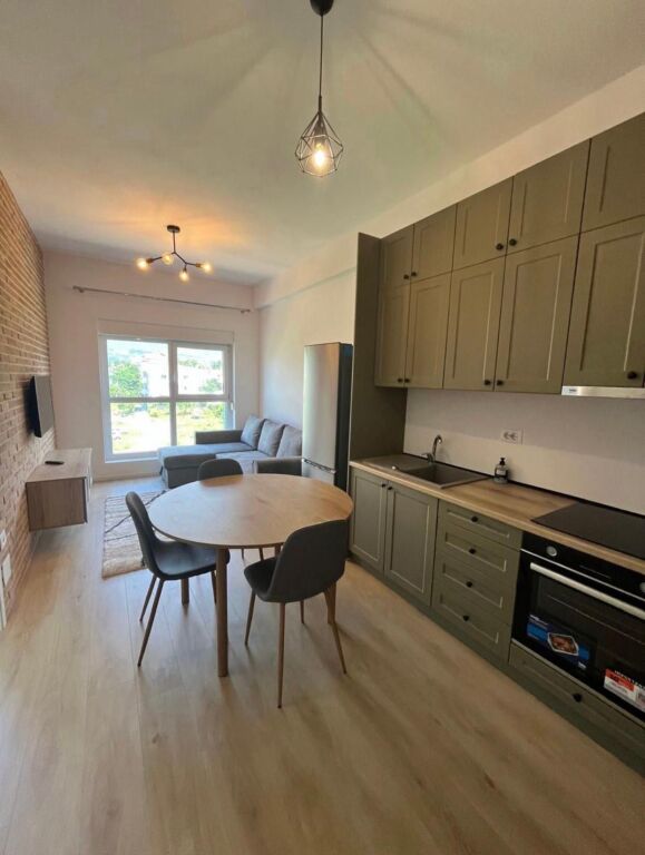 Rent | Apartament 1 + 1 | Ali Demi | 450 €/month