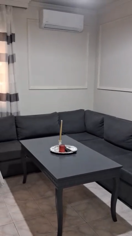 Apartament 2+1, Fusha Aviacionit!