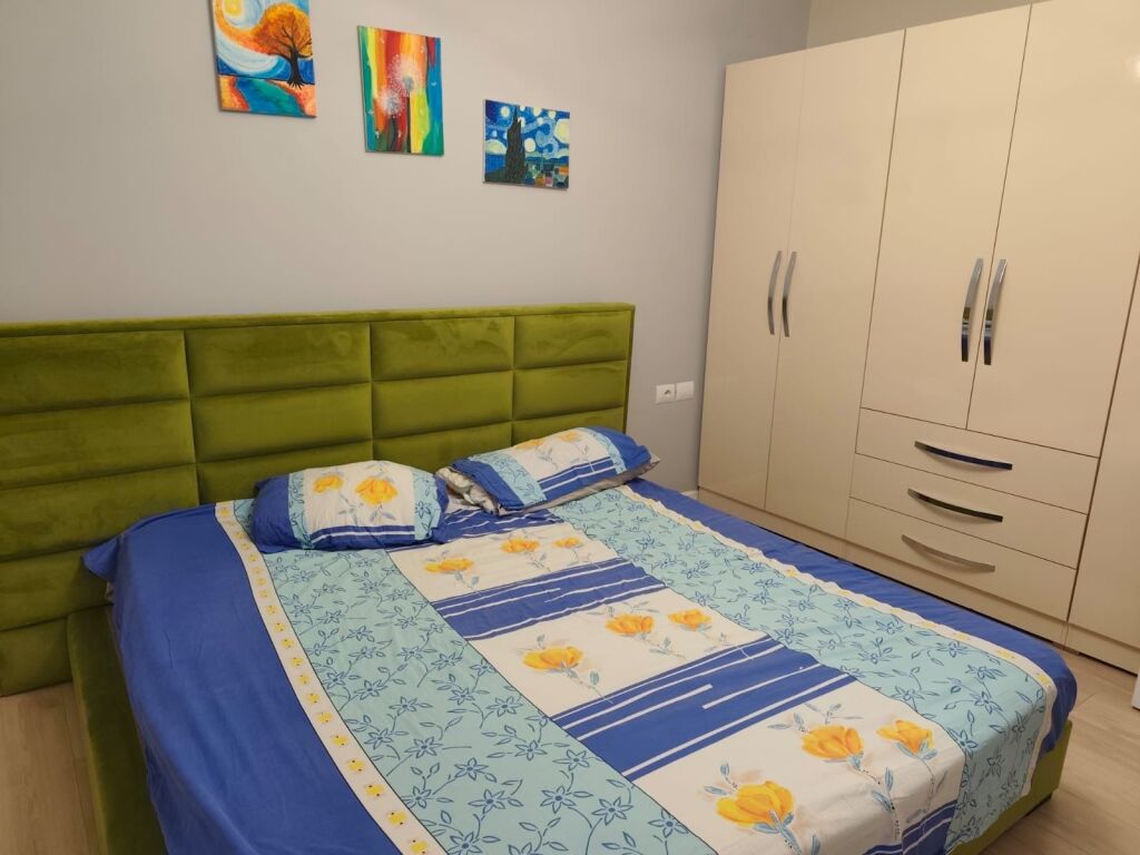Apartament 1+1 me qira tek Fusha e Aviacionit!