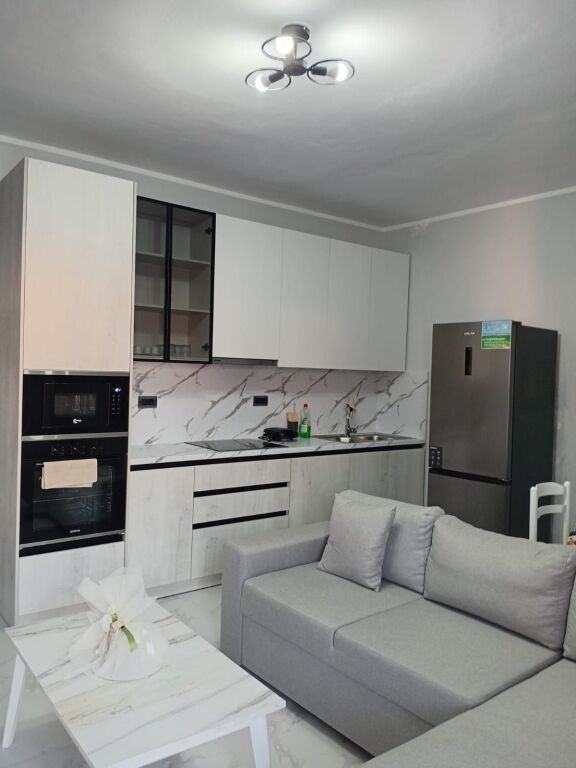 Apartament me qera